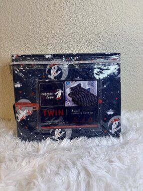 Cosmic Love Astronaut Twin 3 Piece Sheet Set Space Galaxy Kids Bedding NWT